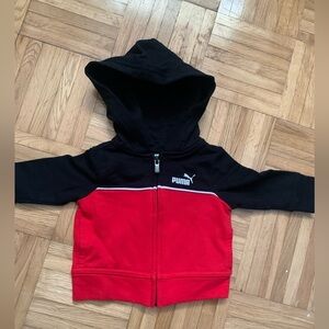 4/30$ Puma sweatshirt 0-3 months